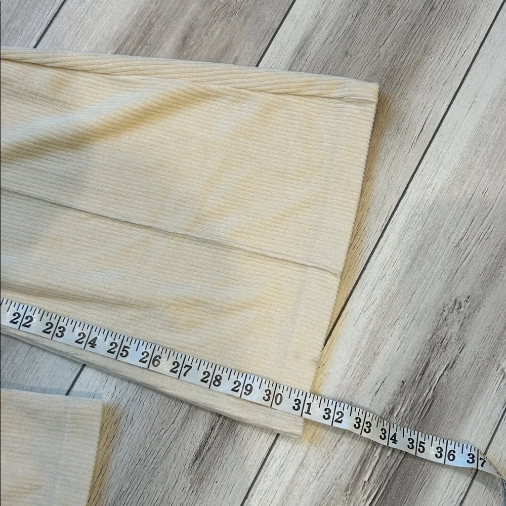 Aerie cream bell bottom flare pull on ribbed leggings size small
